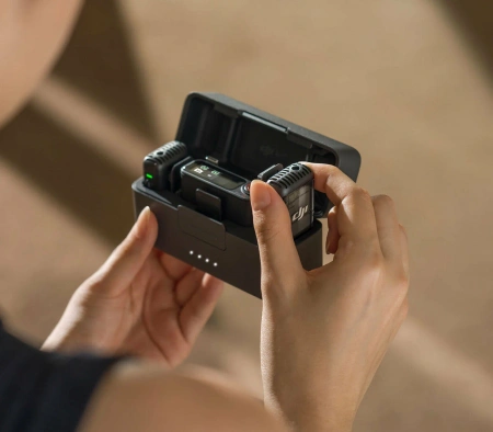 беспроводной микрофон dji mic 2 (2 tx + 1 rx + charging case)